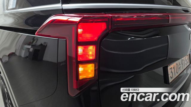 Kia Canival 2025 — photo 9