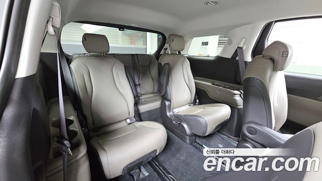 Kia Canival 2025 — photo 16