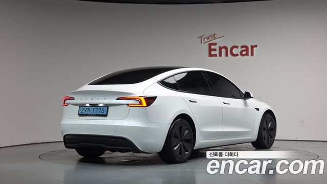 Tesla Model 3 2024 — photo 2