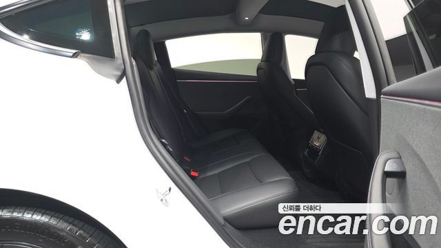 Tesla Model 3 2024 — photo 17