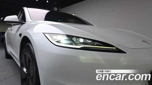Tesla Model 3 2024 — photo 8