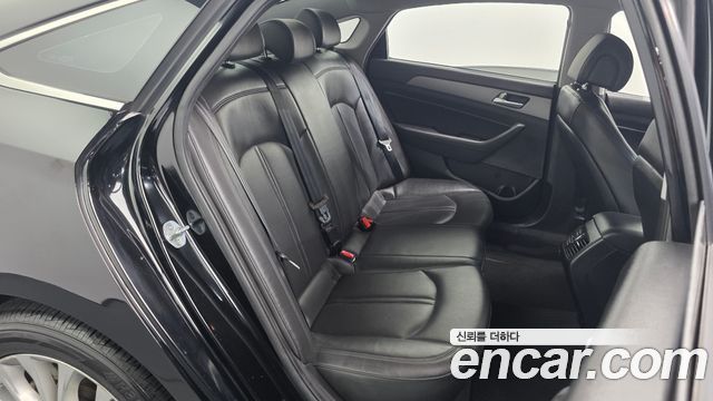 Hyundai Sonata 2016 — photo 17