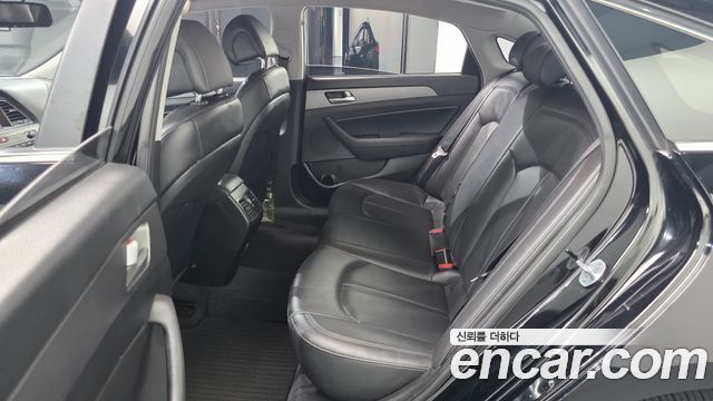 Hyundai Sonata 2016 — photo 18