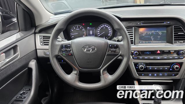 Hyundai Sonata 2016 — photo 19
