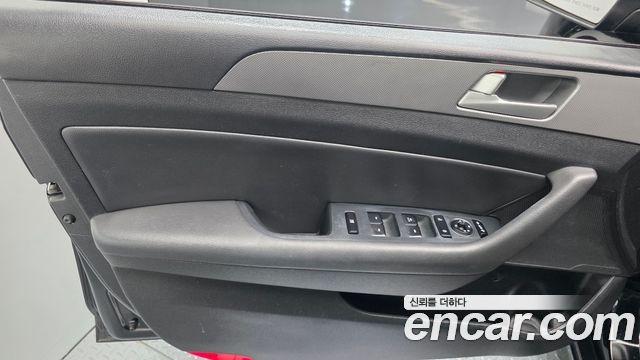 Hyundai Sonata 2016 — photo 14
