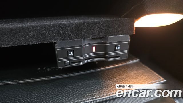 Mercedes-Benz C-Class 2023 — photo 28