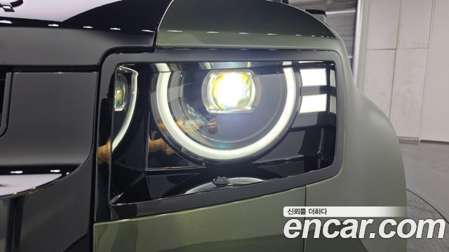 Land Rover Defender 2026 — photo 17