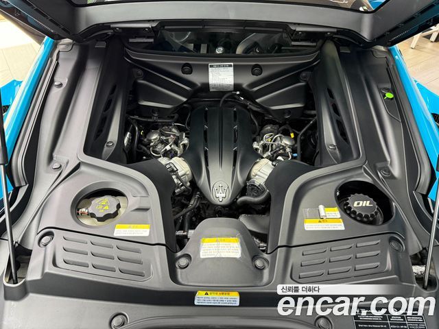 Maserati MC20 2022 — photo 6