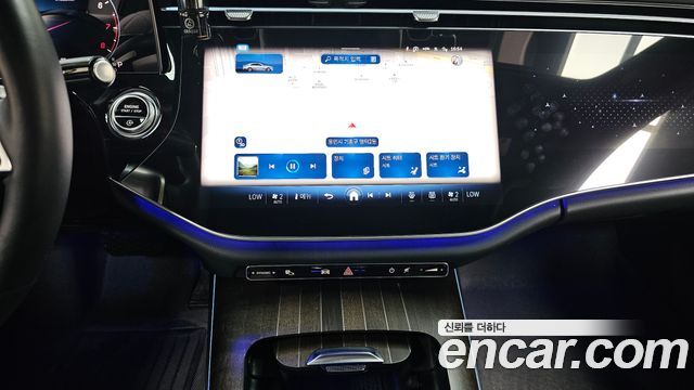 Mercedes-Benz E-Class 2024 — photo 18