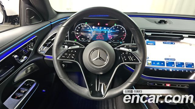 Mercedes-Benz E-Class 2024 — photo 19