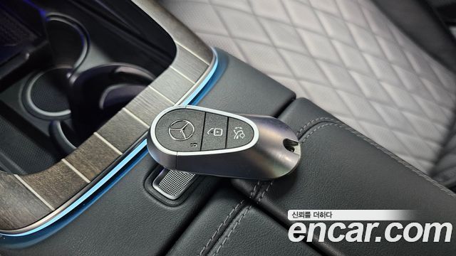 Mercedes-Benz E-Class 2024 — photo 21