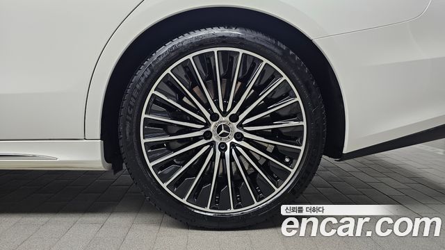 Mercedes-Benz E-Class 2024 — photo 7