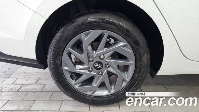 Hyundai AVANTE 2024 — photo 5