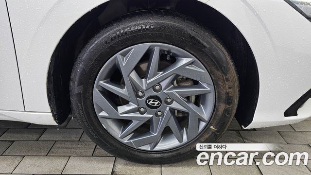 Hyundai AVANTE 2024 — photo 7