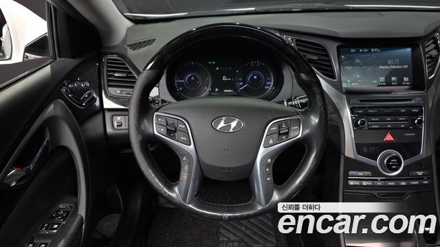 Hyundai Grandeur 2016 — photo 19