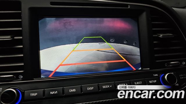 Hyundai AVANTE 2018 — photo 20