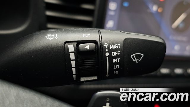 Hyundai AVANTE 2018 — photo 23
