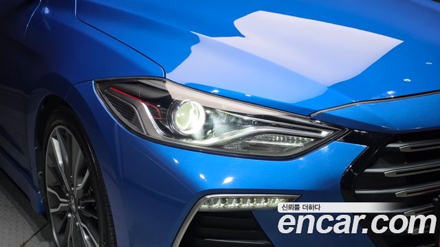 Hyundai AVANTE 2018 — photo 8