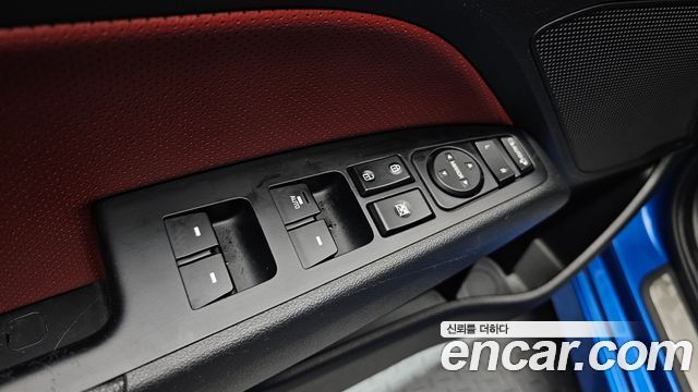 Hyundai AVANTE 2018 — photo 29