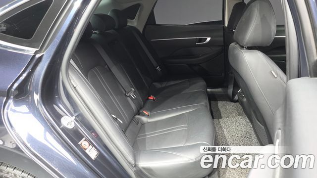 Hyundai Sonata 2020 — photo 12