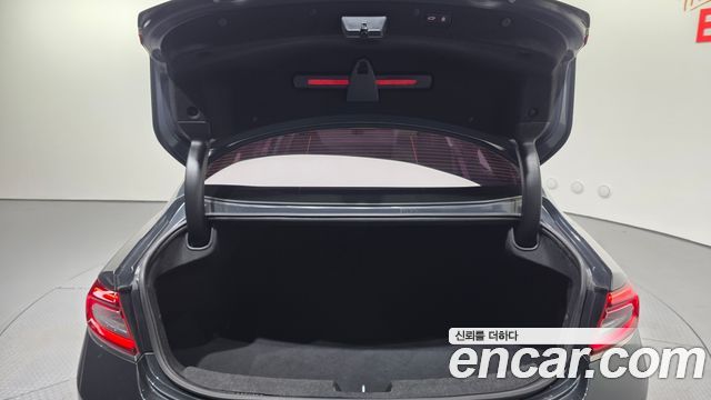 Hyundai Grandeur 2018 — photo 16