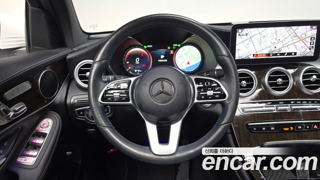 Mercedes-Benz GLC-Class 2020 — photo 19