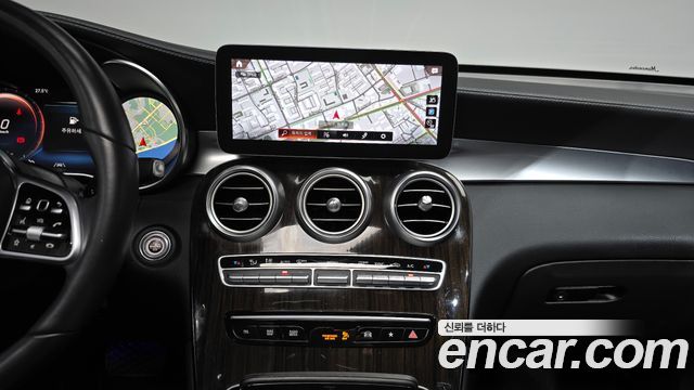 Mercedes-Benz GLC-Class 2020 — photo 20