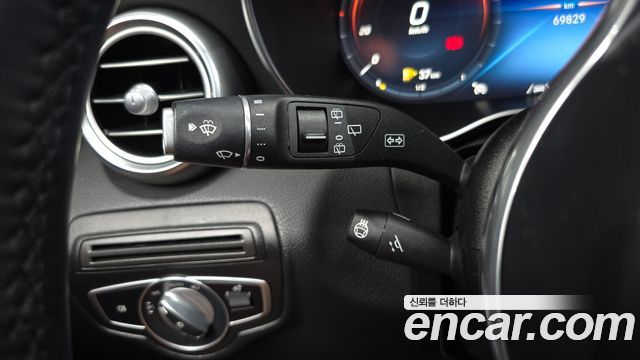 Mercedes-Benz GLC-Class 2020 — photo 24