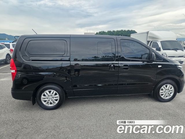 Hyundai Starex 2019 — photo 5