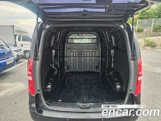 Hyundai Starex 2019 — photo 9