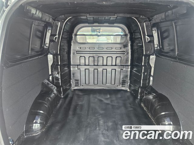 Hyundai Starex 2019 — photo 10