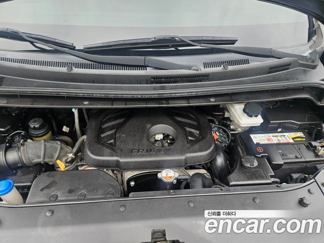 Hyundai Starex 2019 — photo 18