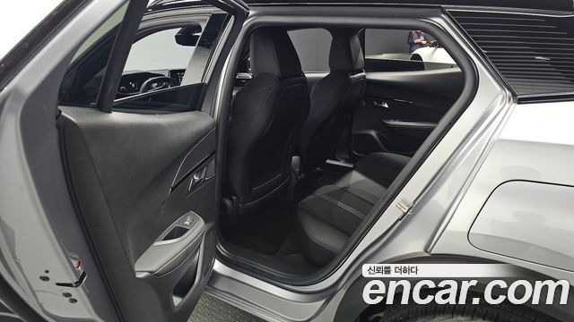 Peugeot 2008 2022 — photo 17