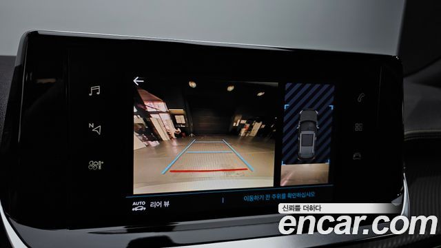 Peugeot 2008 2022 — photo 21