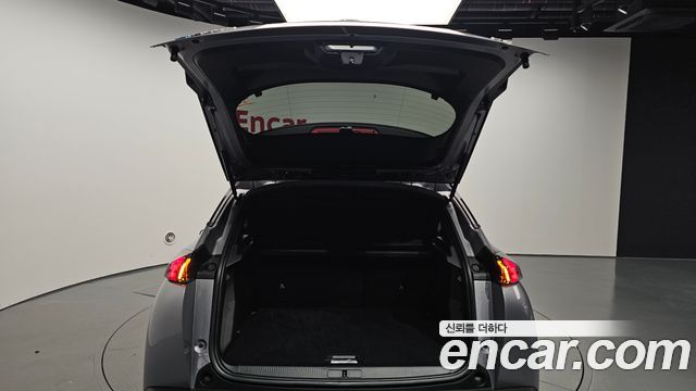 Peugeot 2008 2022 — photo 26
