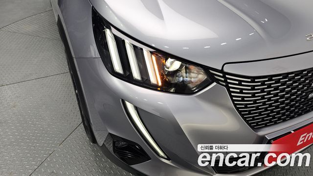 Peugeot 2008 2022 — photo 8