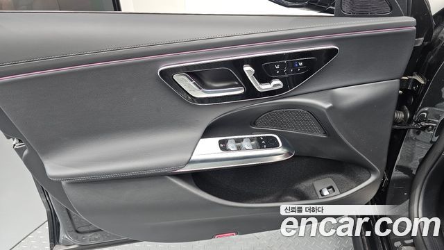 Mercedes-Benz E-Class 2025 — photo 14