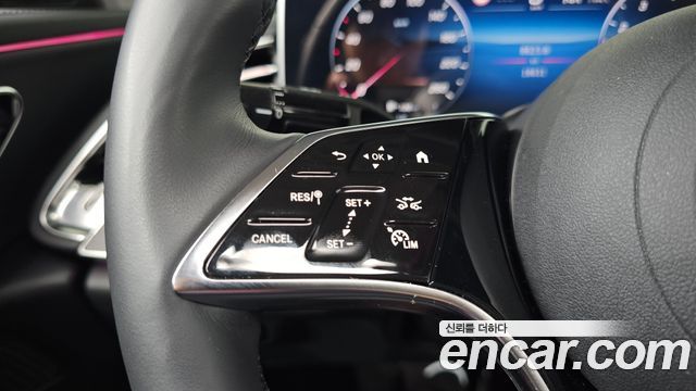 Mercedes-Benz E-Class 2025 — photo 29