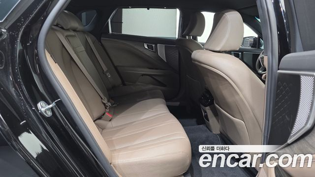 Kia K8 2022 — photo 12