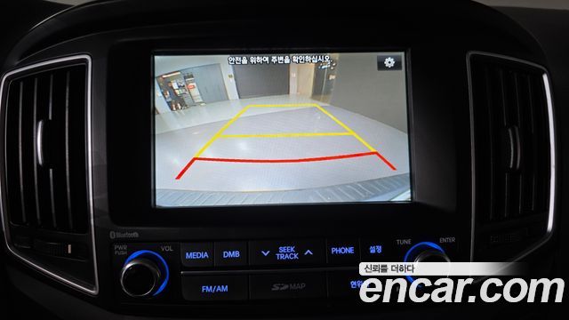 Hyundai Starex 2017 — photo 16