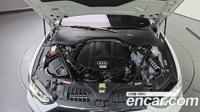 Audi A8 2023 — photo 6