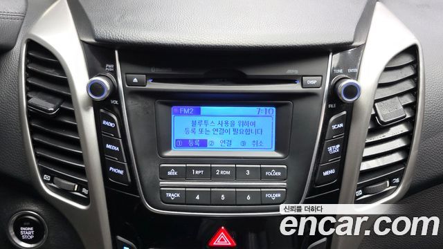 Hyundai i30 2015 — photo 14