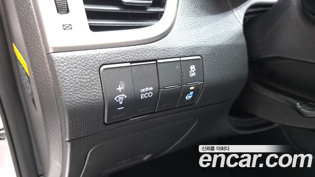 Hyundai i30 2015 — photo 16