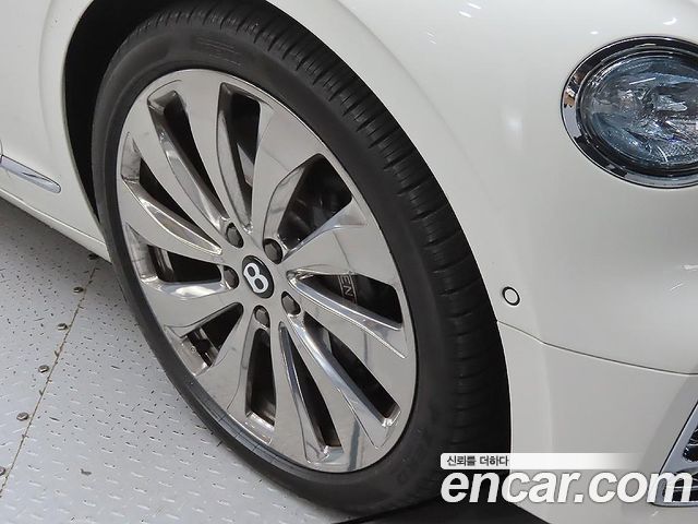 Bentley Flying Spur 2022 — photo 5