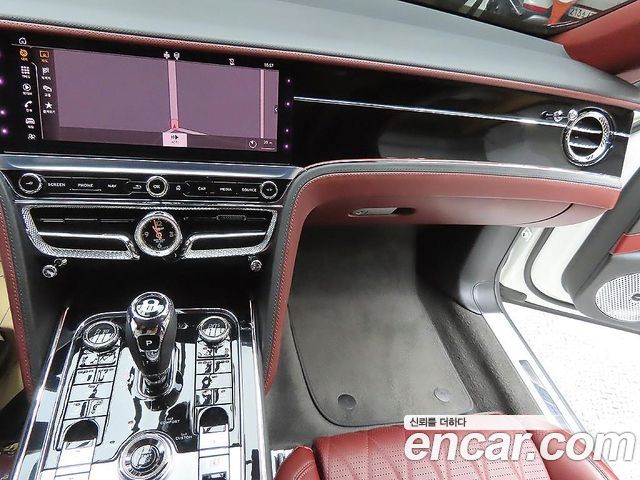 Bentley Flying Spur 2022 — photo 14