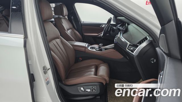 BMW X6 2021 — photo 11