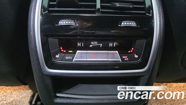 BMW X6 2021 — photo 19