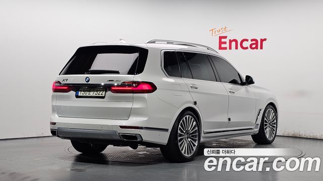 BMW X7 2021 — photo 2