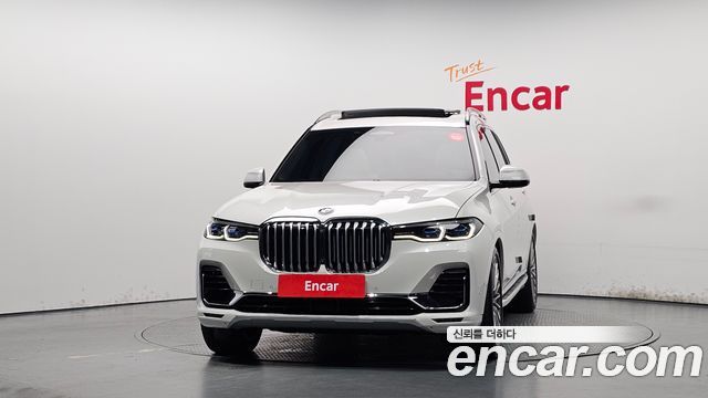 BMW X7 2021 — photo 3