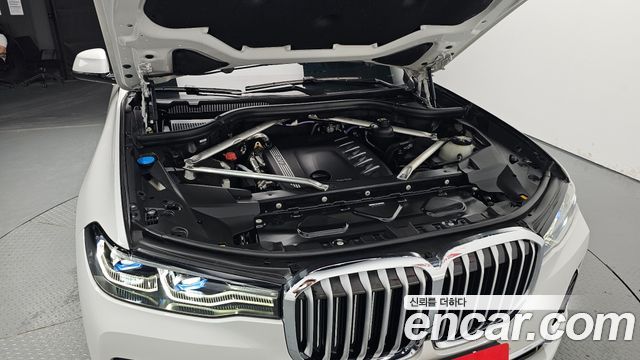 BMW X7 2021 — photo 6